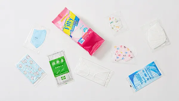 Machines de conditionnement horizontal pour lingettes médicales, écouvillons et sachets pharmaceutiques